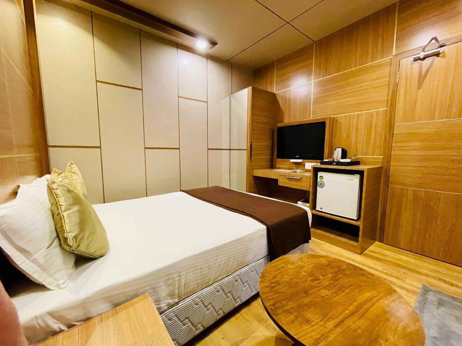 B8 Hotel Chennai Exterior foto